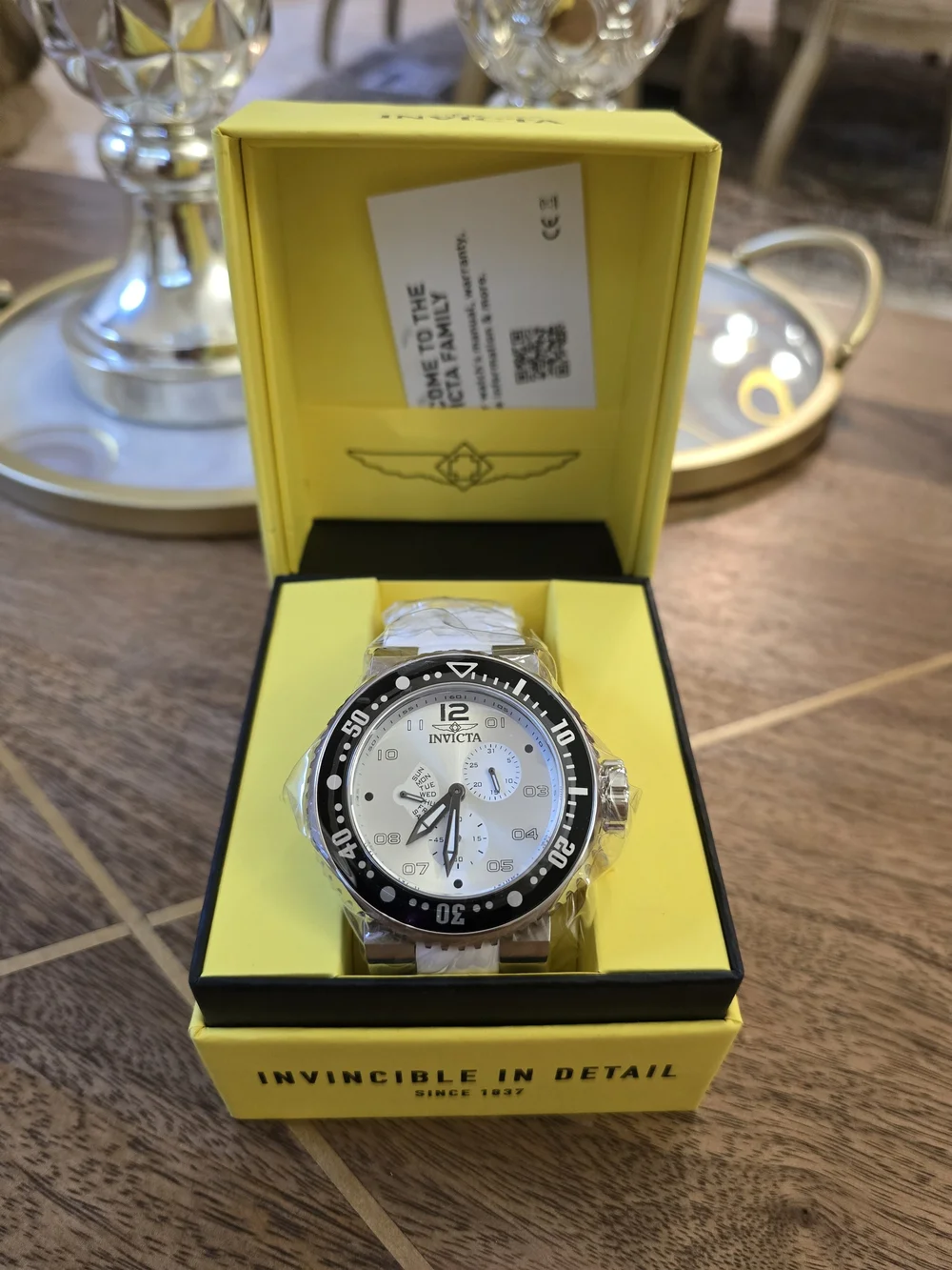 Invicta Men's White Dial Black-Bezel Sports Watch